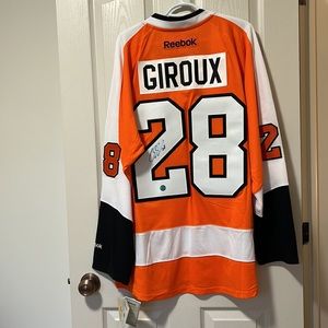 Claude Giroux - Philadelphia Flyers SIGNED JERSEY